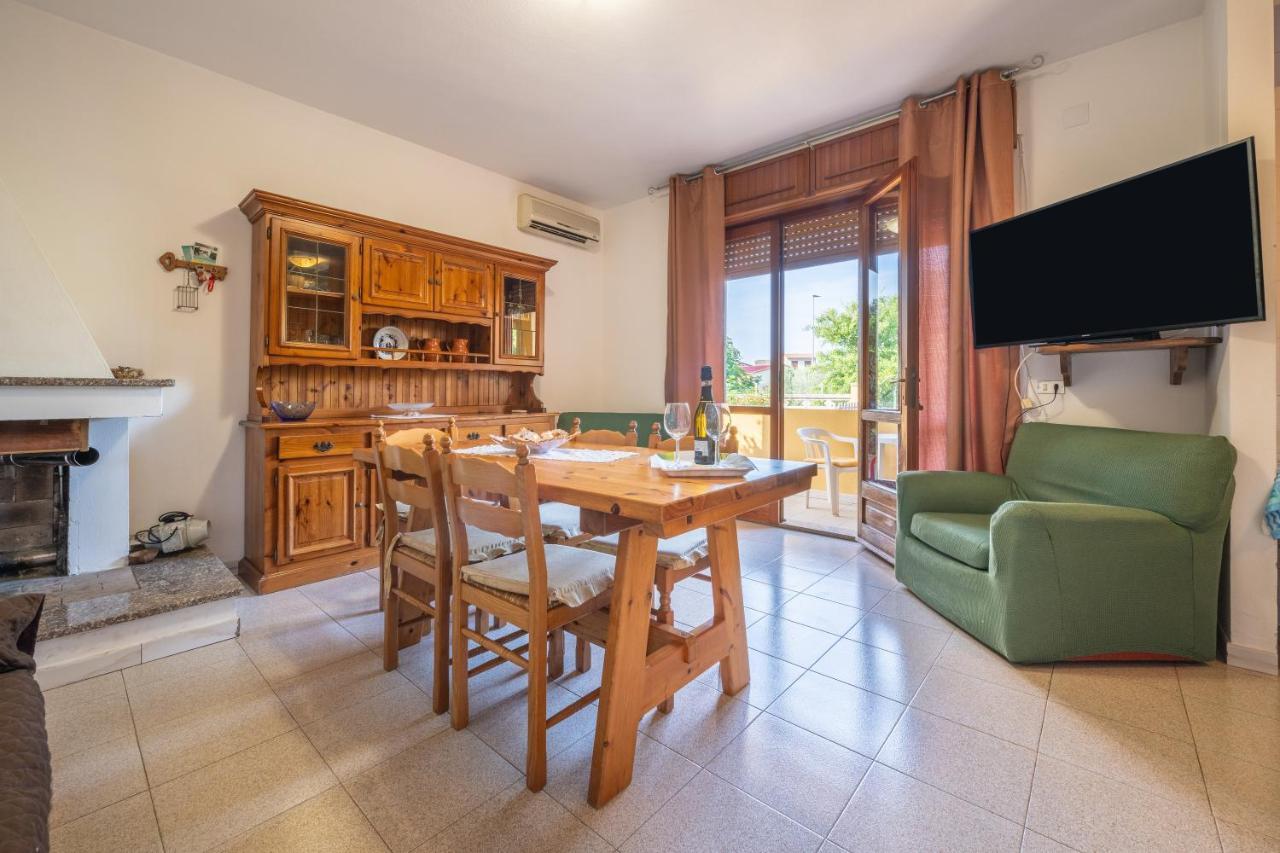 Casa Vacanze San Giovanni San Giovanni Suergiu Exterior photo